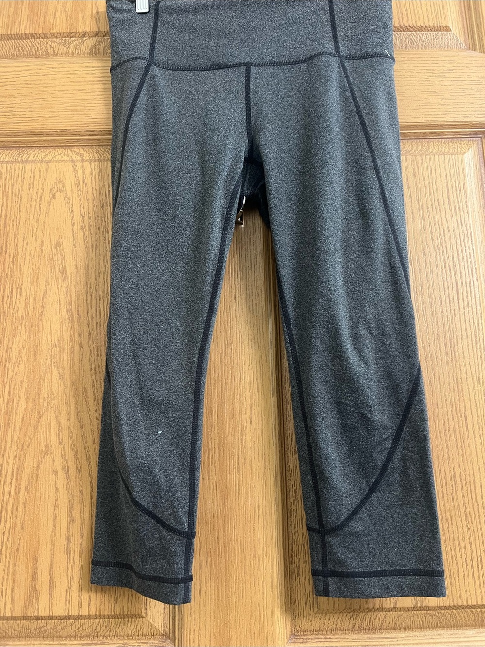 Athleta Gray Capri Leggings